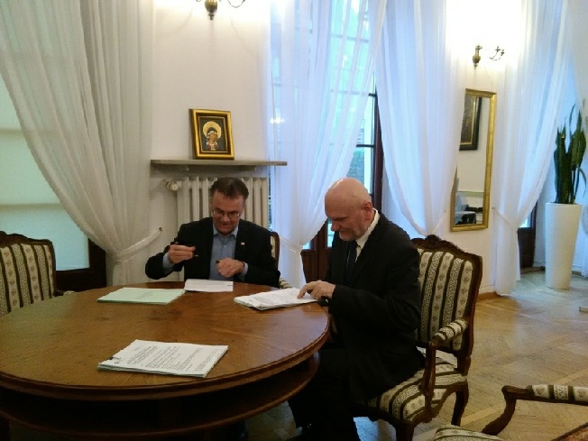 Prezydent Zalewski przy stole
