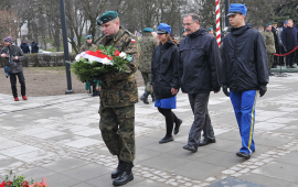 Zdjęcie z galerii Pomnik Artylerzystów Polskich w nowym miejscu