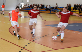 Zdjęcie z galerii Futsal: Mistrzostwa Polski Księży Toruń 2016 
