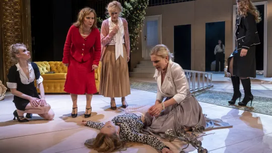 Zdjęcie ze spektaklu, fot. Wojtek Szabelski