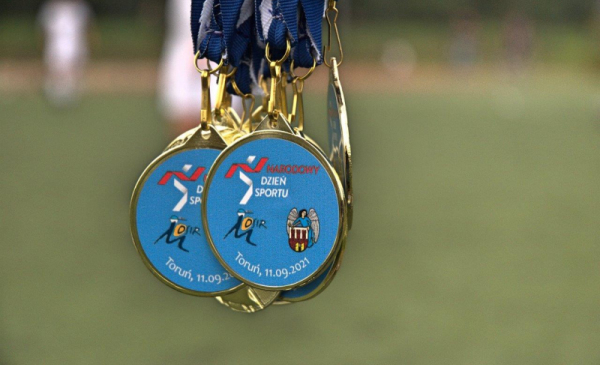 Na zdjęciu: medale dla uczestników Narodowego Dnia Sportu 2021