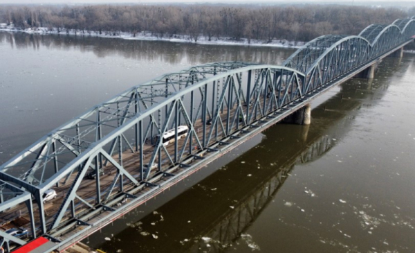 Na zdjęciu widać Wisłę i most im. Józefa Piłsudskieg