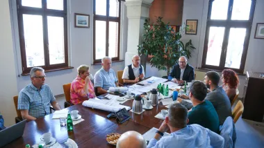 Z kupcami o targowisku