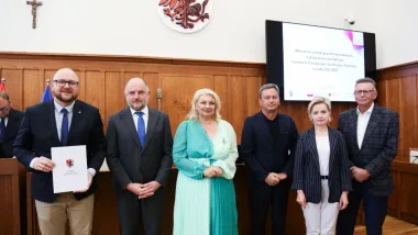 Podpisanie umowy na dofinansowanie termomodernizacji budynku przy ul. Poznańskiej 66