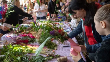 Leśne poszukiwanie pisanek na Barbarce