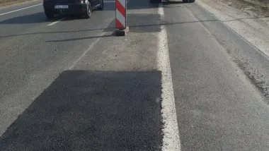 Trwa akcja łatania dziur po zimie, prace przy ul. Ugory