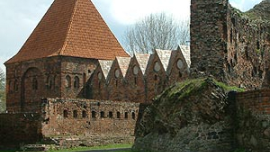 Zdjęcie do artykułu: Średniowieczne machiny oblężnicze