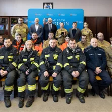 Miasto Toruń przekazało OSP Podgórz dawną ujeżdżalnię