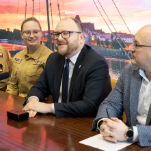 Miasto Toruń przekazało OSP Podgórz dawną ujeżdżalnię