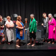 Życie widziane oczami osób zmagających się z chorobami onkologicznymi było tematem spektaklu "Krąg Kobiet", który przedstawiła w minioną niedzielę grupa teatralna "ONKO-świat", działająca w ramach Akademii Walki z Rakiem Fundacji "Światło".