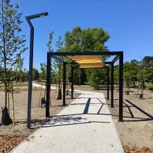 Nowa przestrzeń rekreacyjna w Toruniu powstała przy ulicy Polnej: park linearny