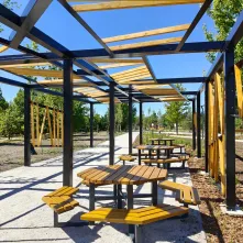 Nowa przestrzeń rekreacyjna w Toruniu powstała przy ulicy Polnej: park linearny