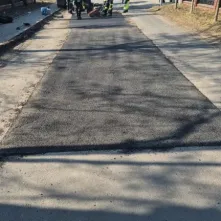 Trwa akcja łatania dziur po zimie, ul. Płocka