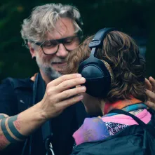 Zielony plac zabaw - interwencje małych ogrodników to zadanie, którego celem jest zazielenienie i odczarowanie terenu przed Domem Kultury Bydgoskie Przedmieście.