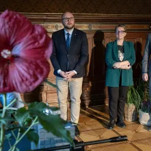 Prezydent Paweł Gulewski, Edyta Macieja-Morzuch i Michał Rzymyszkiewiczy ogrodek starówki 2024"