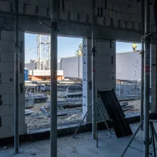 Budowa szkoły podstawowej przy ul. Grasera - stan prac na 4.11.2024 r.