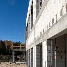 Budowa szkoły podstawowej przy ul. Grasera - stan prac na 4.11.2024 r.