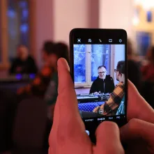 Muzyczna podróż z Hirkiem Wroną