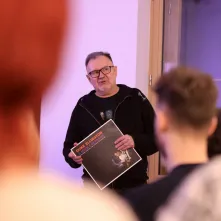 Muzyczna podróż z Hirkiem Wroną