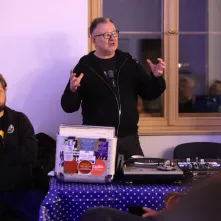 Muzyczna podróż z Hirkiem Wroną