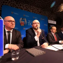 Podpisanie umowy na zakup autobusów elektrycznych