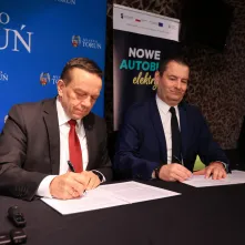Podpisanie umowy na zakup autobusów elektrycznych