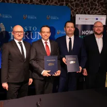 Podpisanie umowy na zakup autobusów elektrycznych