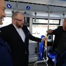 Podpisanie umowy na zakup autobusów elektrycznych