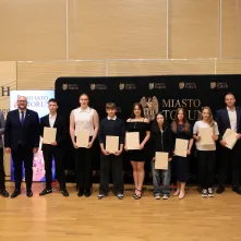 Wręczenie nagród i wyróżnień sportowych zawodniczkom, zawodnikom i trenerom za wysokie wyniki sportowe osiągnięte w 2024 roku.