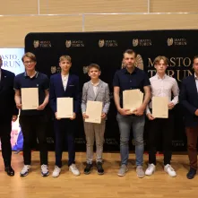 Wręczenie nagród i wyróżnień sportowych zawodniczkom, zawodnikom i trenerom za wysokie wyniki sportowe osiągnięte w 2024 roku.