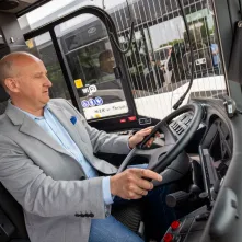 Nowe hybrydy w taborze MZK