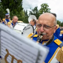 Uroczyste posiedzenie Senatu UMK na Rynku Staromiejskim 