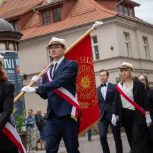 Uroczyste posiedzenie Senatu UMK na Rynku Staromiejskim 