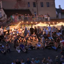 9. Festiwal Wisły - nocna parada łodzi i statków, widowisko światło-dźwięk