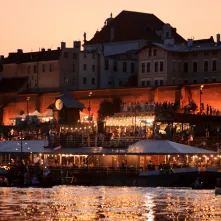 9. Festiwal Wisły - nocna parada łodzi i statków, widowisko światło-dźwięk