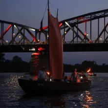 9. Festiwal Wisły - nocna parada łodzi i statków, widowisko światło-dźwięk