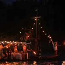 9. Festiwal Wisły - nocna parada łodzi i statków, widowisko światło-dźwięk