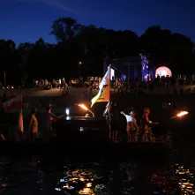 9. Festiwal Wisły - nocna parada łodzi i statków, widowisko światło-dźwięk