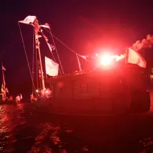 9. Festiwal Wisły - nocna parada łodzi i statków, widowisko światło-dźwięk