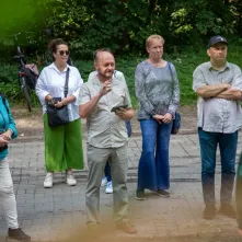 Odsłonięcie tablicy na Kępie Bazarowej