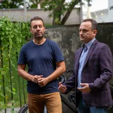 Odsłonięcie tablicy na Kępie Bazarowej