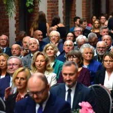 80-lecie Zespołu Szkół Inżynierii Środowiska w Toruniu, wręczenie Medalu "Za Zasługi dla Miasta Torunia"