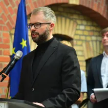 80-lecie Zespołu Szkół Inżynierii Środowiska w Toruniu, wręczenie Medalu "Za Zasługi dla Miasta Torunia"