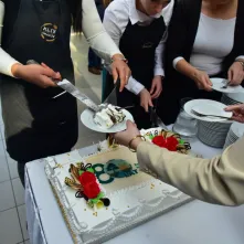 80-lecie Zespołu Szkół Inżynierii Środowiska w Toruniu, wręczenie Medalu "Za Zasługi dla Miasta Torunia"