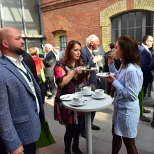 80-lecie Zespołu Szkół Inżynierii Środowiska w Toruniu, wręczenie Medalu "Za Zasługi dla Miasta Torunia"