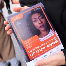 Toruń realizuje kampanię „Przejrzyj się w ich oczach”