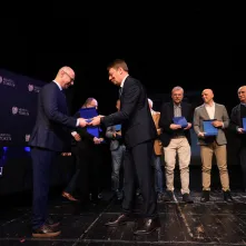 Toruń świętuje 100-lecie hokeja na lodzie