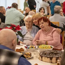 Z życzeniami dla mieszkańców i pracowników Domu Pomocy Społecznej w Toruniu