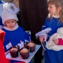 Aniołek prz ul. Szczytej 6 odsłonięty, 2.03.2026