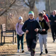Międzypokoleniowy bieg w Parku Glazja
